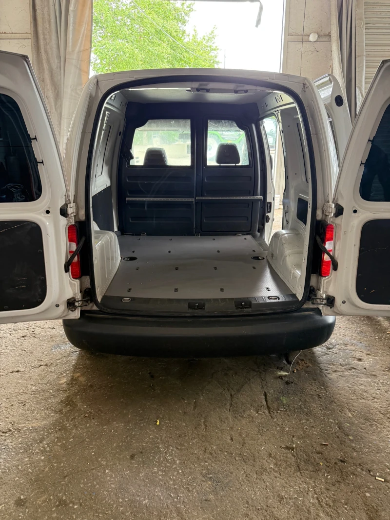 VW Caddy 1, 6 TDI , снимка 12 - Автомобили и джипове - 49989290