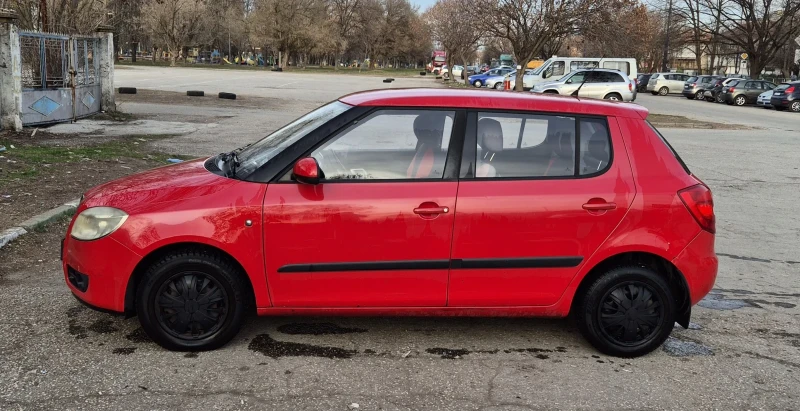 Skoda Fabia, снимка 2 - Автомобили и джипове - 49438903