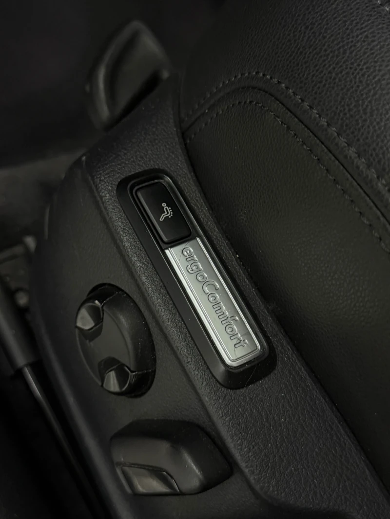VW Passat, снимка 15 - Автомобили и джипове - 50114076