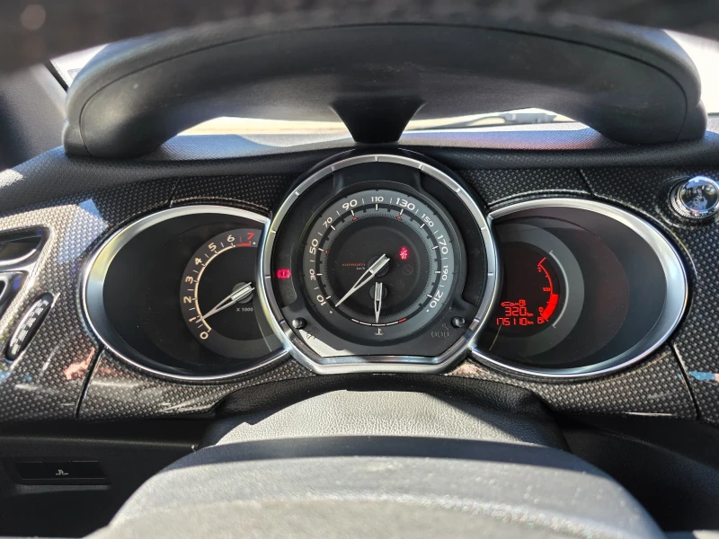 Citroen DS3, снимка 9 - Автомобили и джипове - 52725882