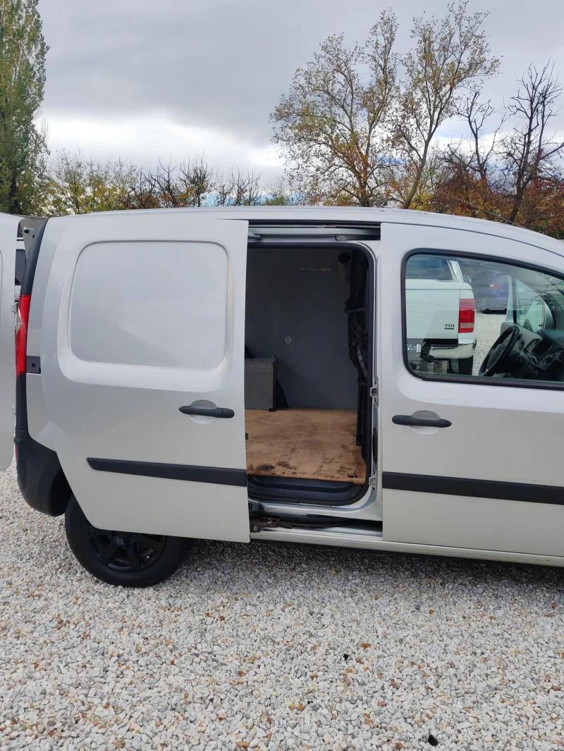Renault Kangoo 1.5, 68к.с., снимка 8 - Автомобили и джипове - 52366351