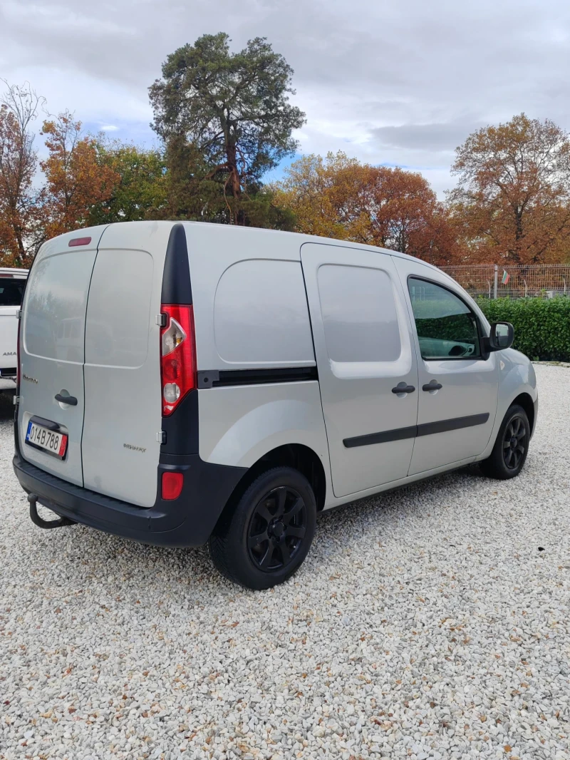 Renault Kangoo 1.5, 68к.с., снимка 3 - Автомобили и джипове - 52366351