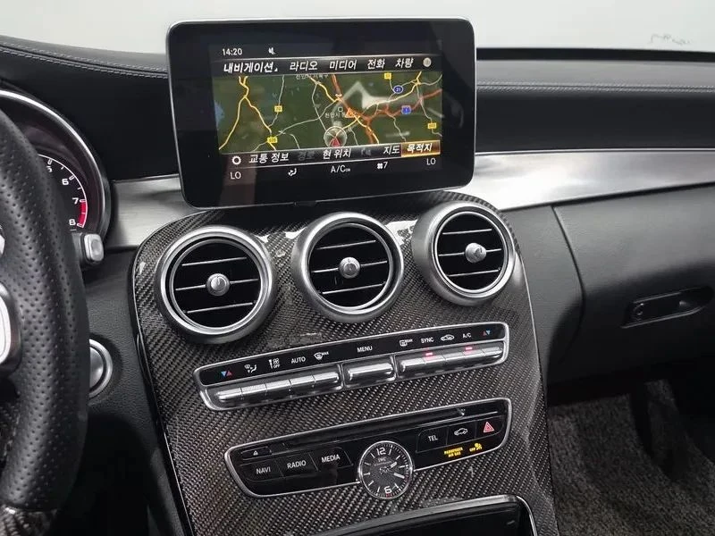 Mercedes-Benz C 63 AMG, снимка 13 - Автомобили и джипове - 56740278