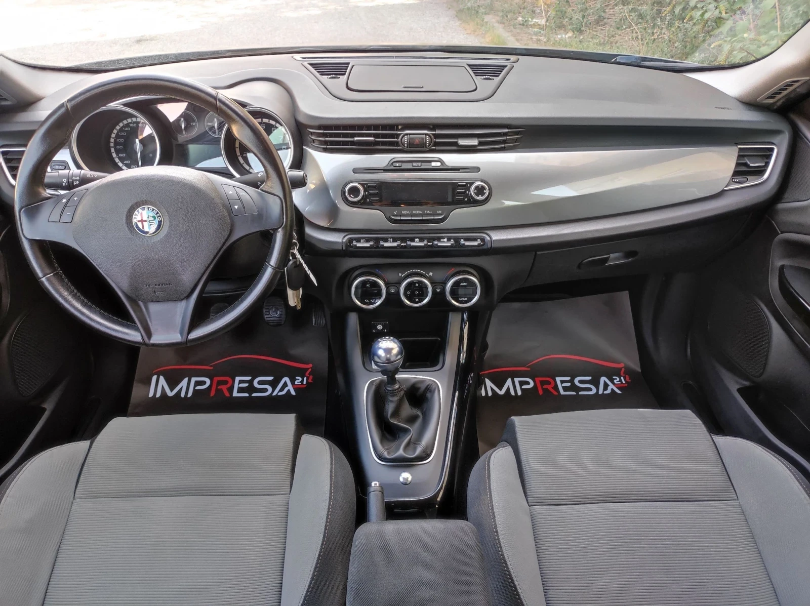 Alfa Romeo Giulietta 1.4i turbo GAZ 120kc. | Mobile.bg — изображение 12