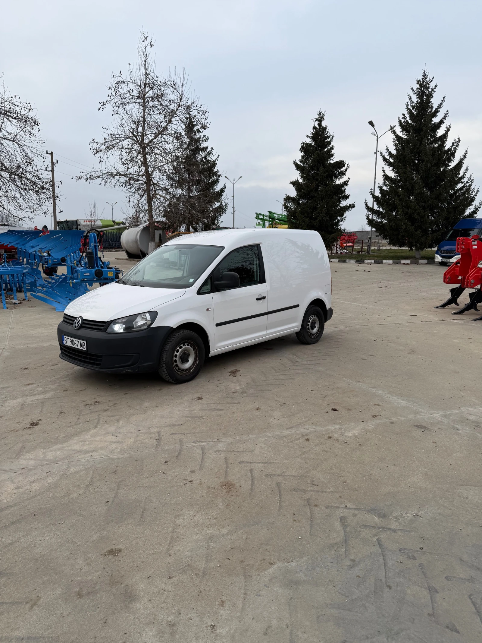 VW Caddy 1, 6 TDI  | Mobile.bg — изображение 1