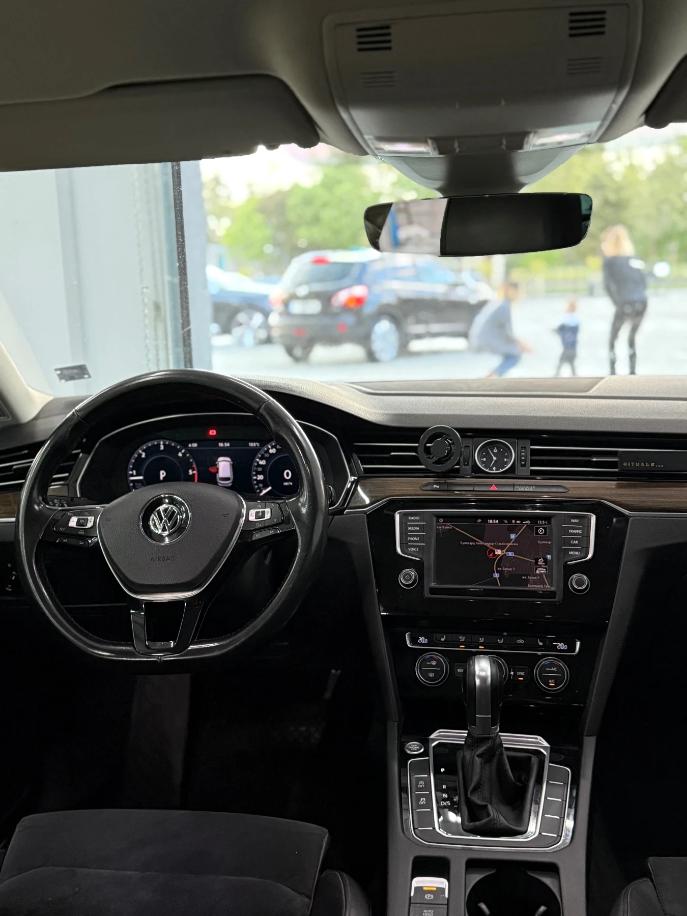 VW Passat  - изображение 10