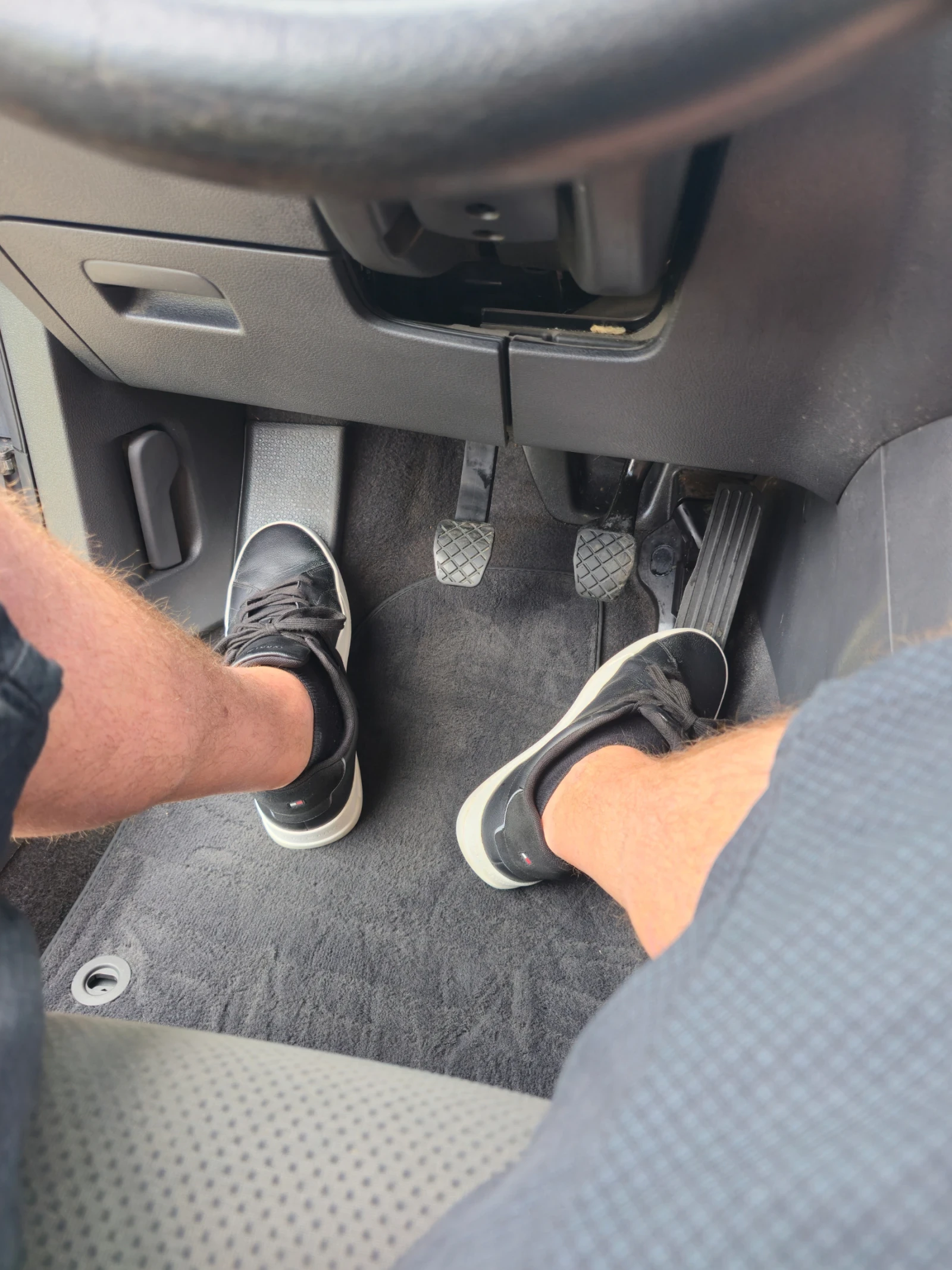 VW Golf Plus 1.9 TDi 105 к.с  - изображение 10