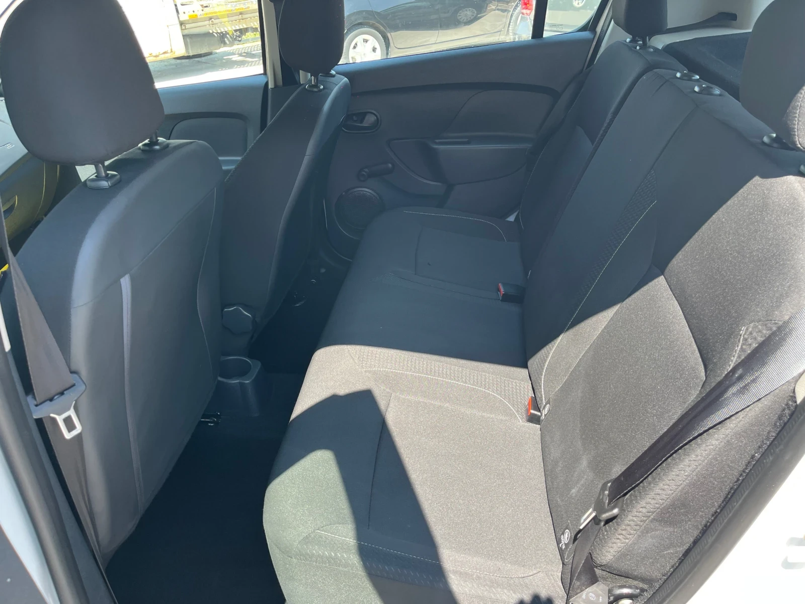 Dacia Sandero 1.5dci | Mobile.bg   14