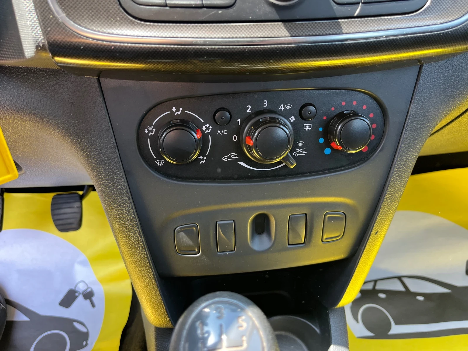 Dacia Sandero 1.5dci | Mobile.bg   13