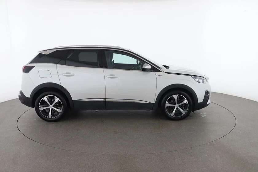Peugeot 3008 GT-Line // ВЪРНАТ ОТ ЛИЗИНГ - изображение 4