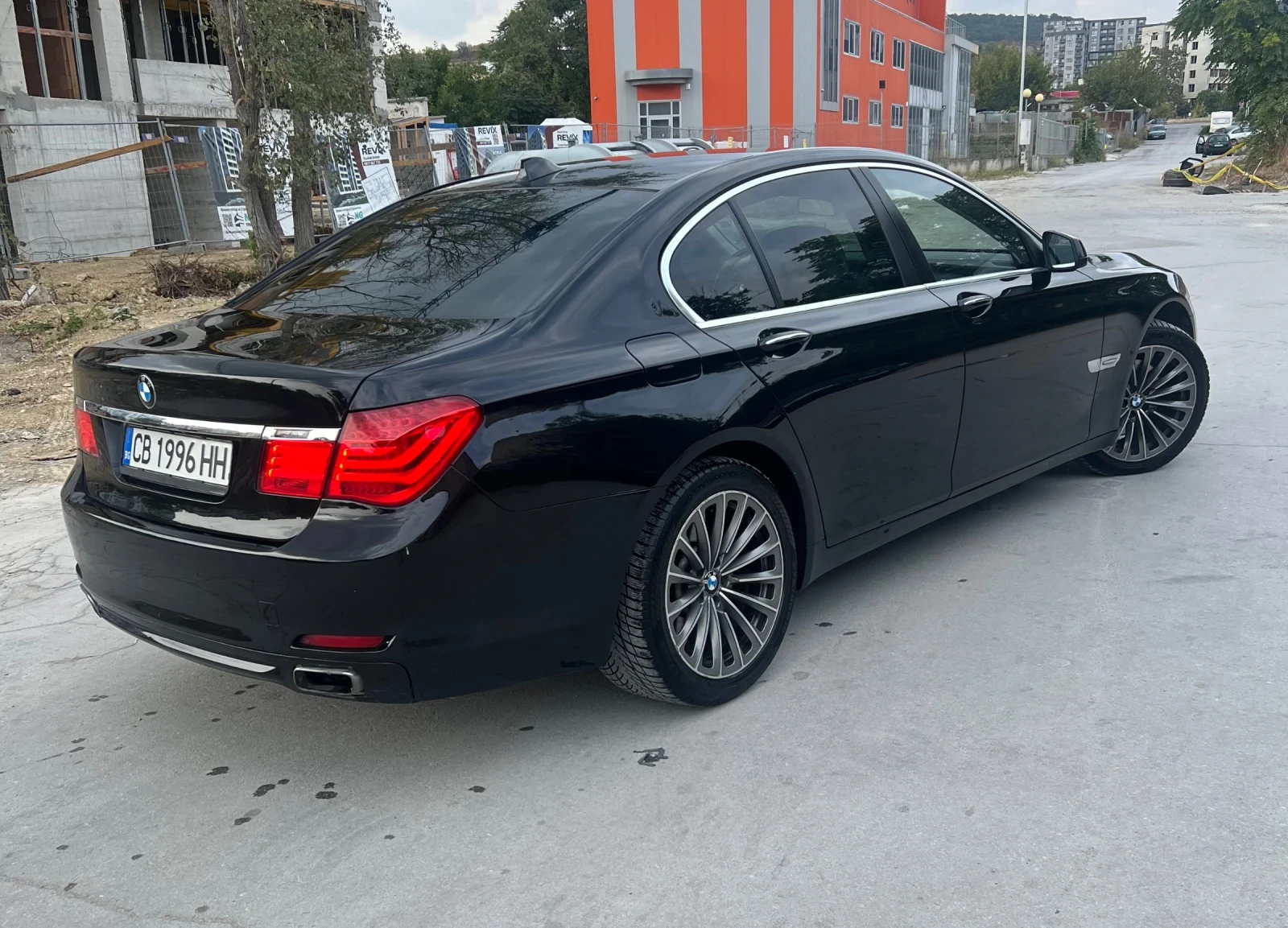 BMW 730 730d - изображение 8