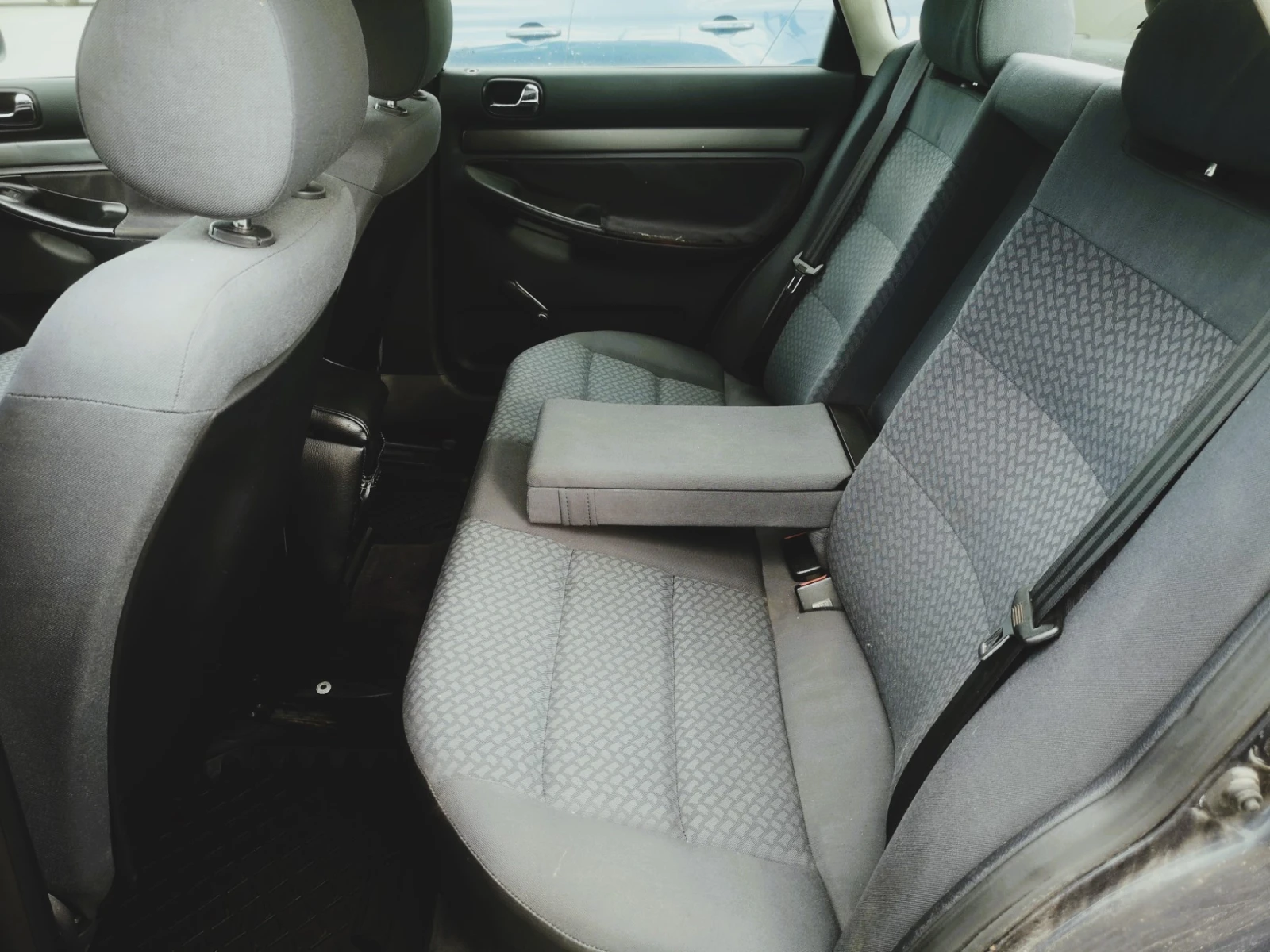 Audi A4, снимка 4 - Автомобили и джипове - 54116563