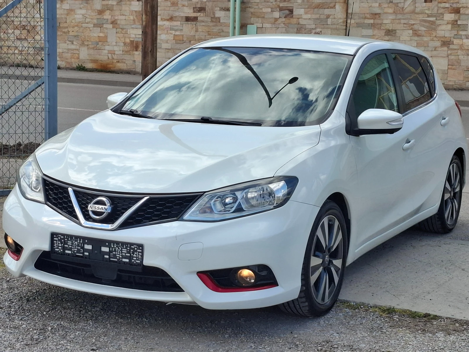 Nissan Pulsar 1.2i NAVI * KAMERA-360 * KEYLESS * , снимка 2 - Автомобили и джипове - 53950732