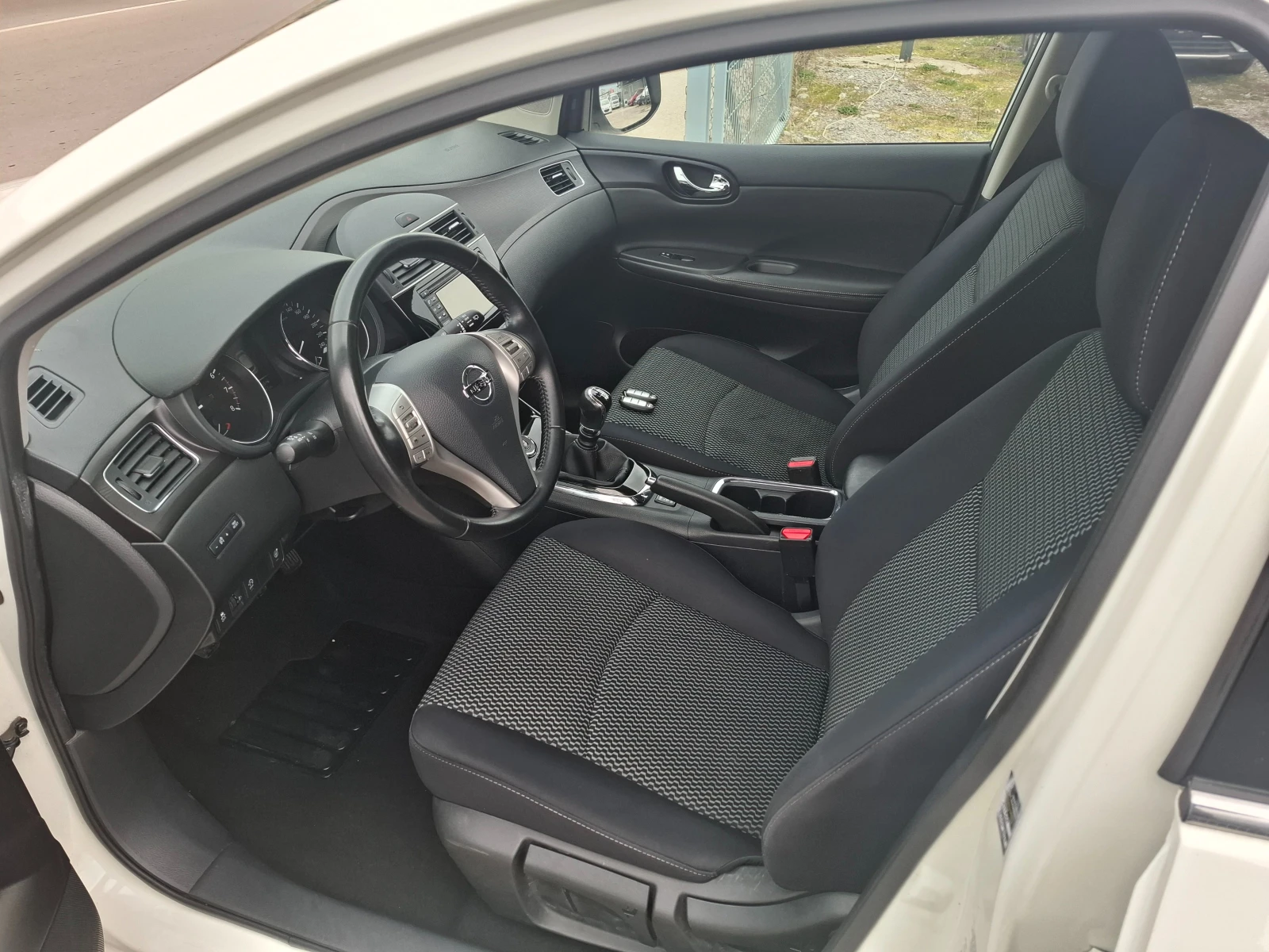 Nissan Pulsar 1.2i NAVI * KAMERA-360 * KEYLESS * , снимка 7 - Автомобили и джипове - 53950732