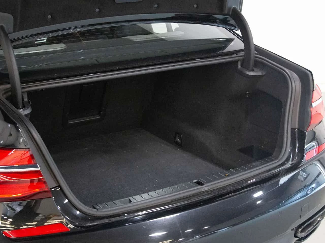 BMW 750 750I | M SPORT | DIAMOND STITCH | HARMAN/KARDON | Mobile.bg � ����������� 10