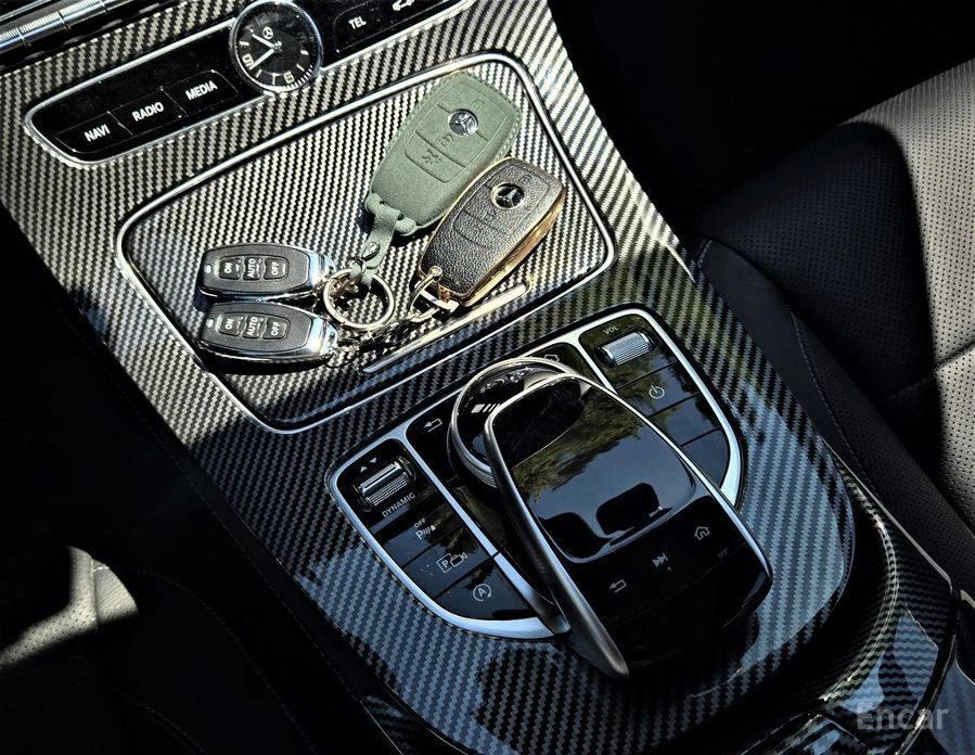 Mercedes-Benz E 300, снимка 10 - Автомобили и джипове - 54457449