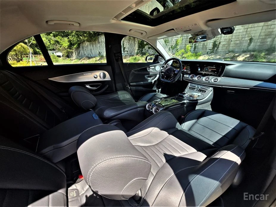 Mercedes-Benz E 300, снимка 8 - Автомобили и джипове - 54457449