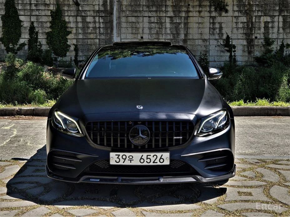 Mercedes-Benz E 300, снимка 4 - Автомобили и джипове - 54457449