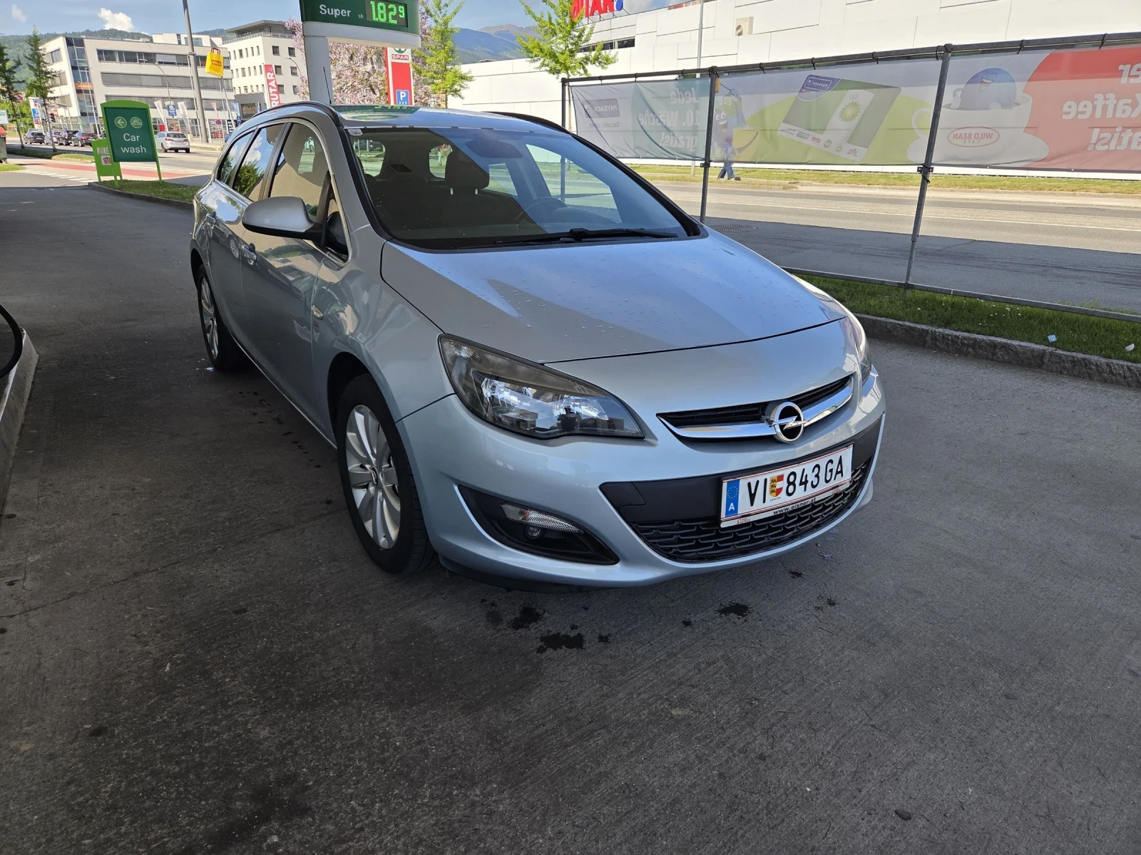 Opel Astra 1.6 Diesel , снимка 10 - Автомобили и джипове - 54658592