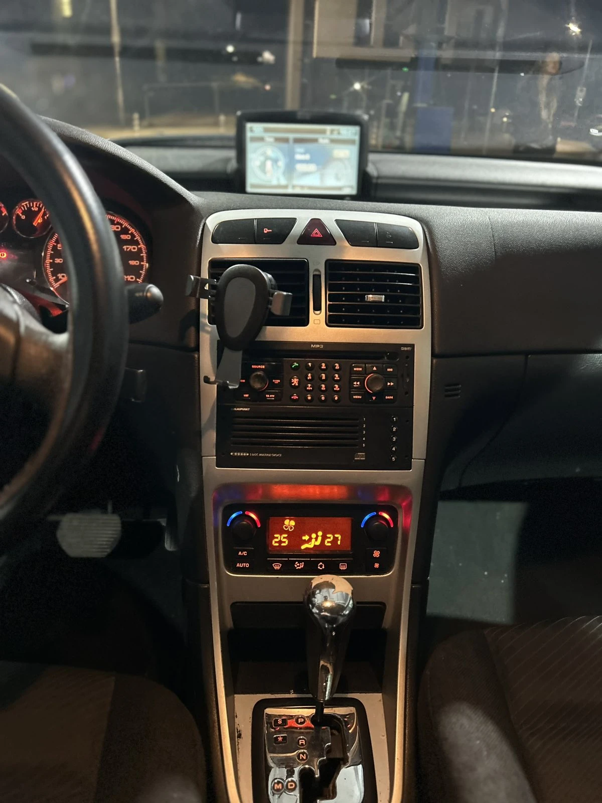 Peugeot 307, снимка 10 - Автомобили и джипове - 54733016