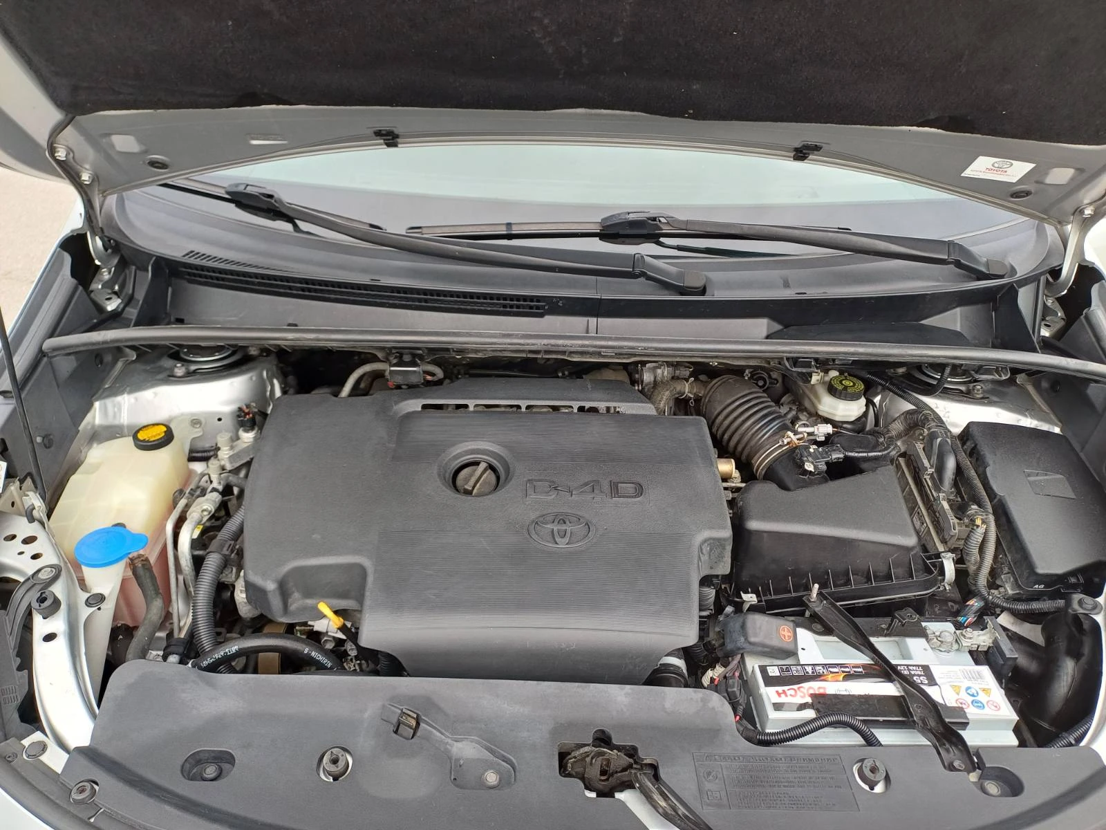 Toyota Yaris 2.0 D4D 124k.s, снимка 15 - Автомобили и джипове - 54807464