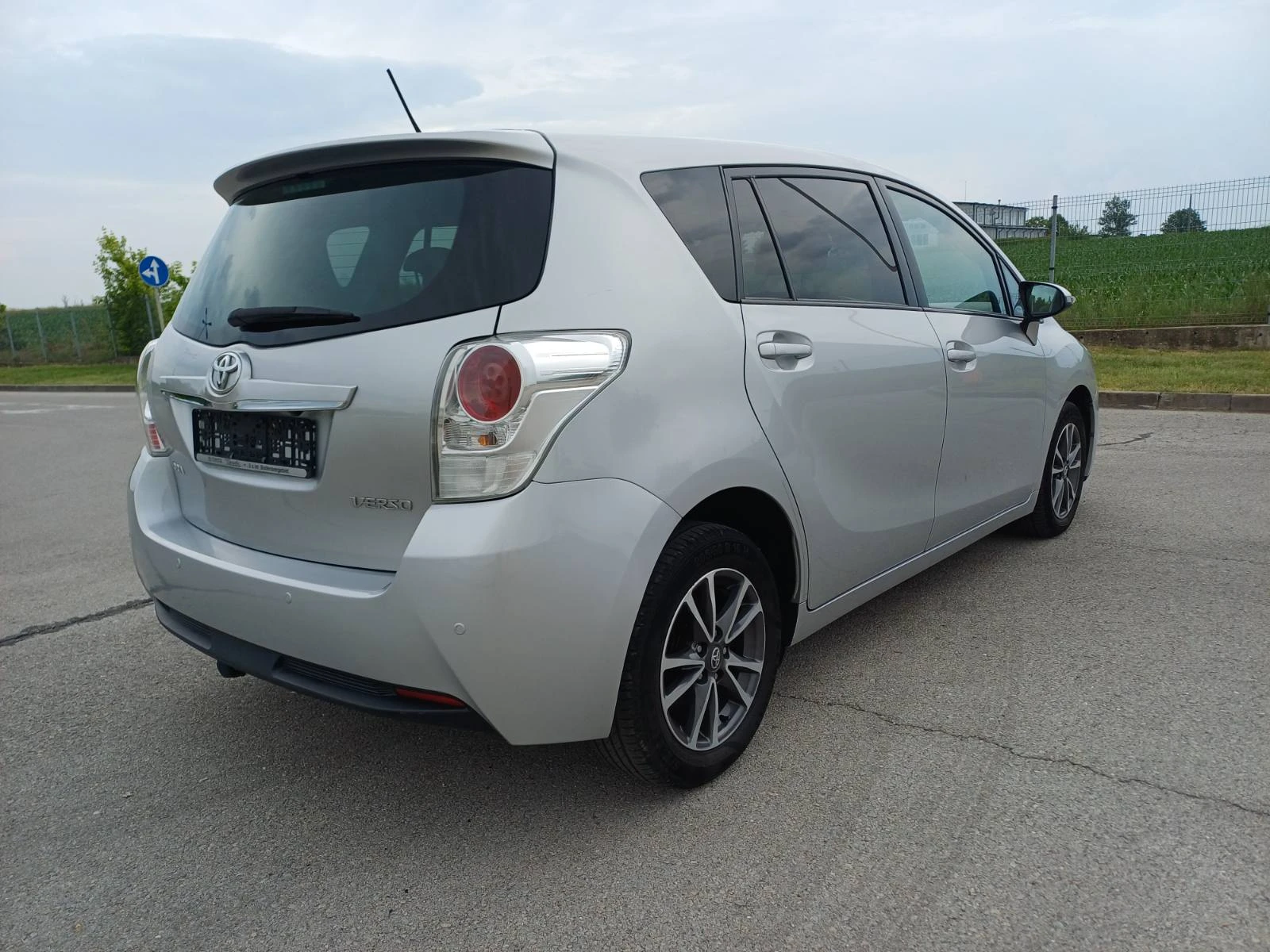 Toyota Yaris 2.0 D4D 124k.s, снимка 4 - Автомобили и джипове - 54807464