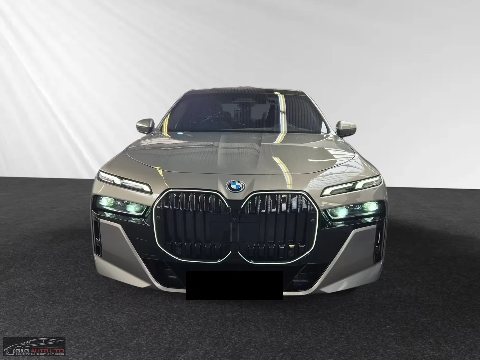 BMW 750 e/xDRIVE/313HP/M-SPORT PRO/360/PANO/ACC/HUD/591z, снимка 2 - Автомобили и джипове - 55260417