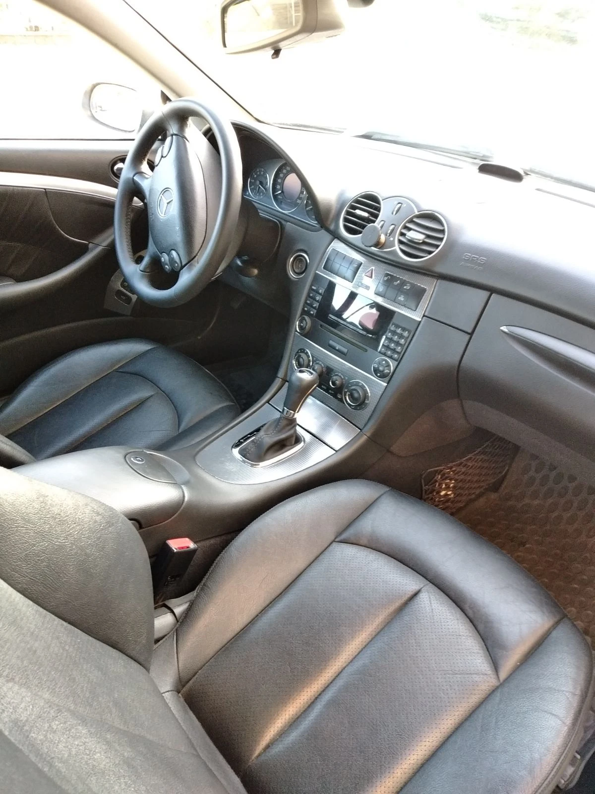 Mercedes-Benz CLK 320 LPG, снимка 10 - Автомобили и джипове - 55388704
