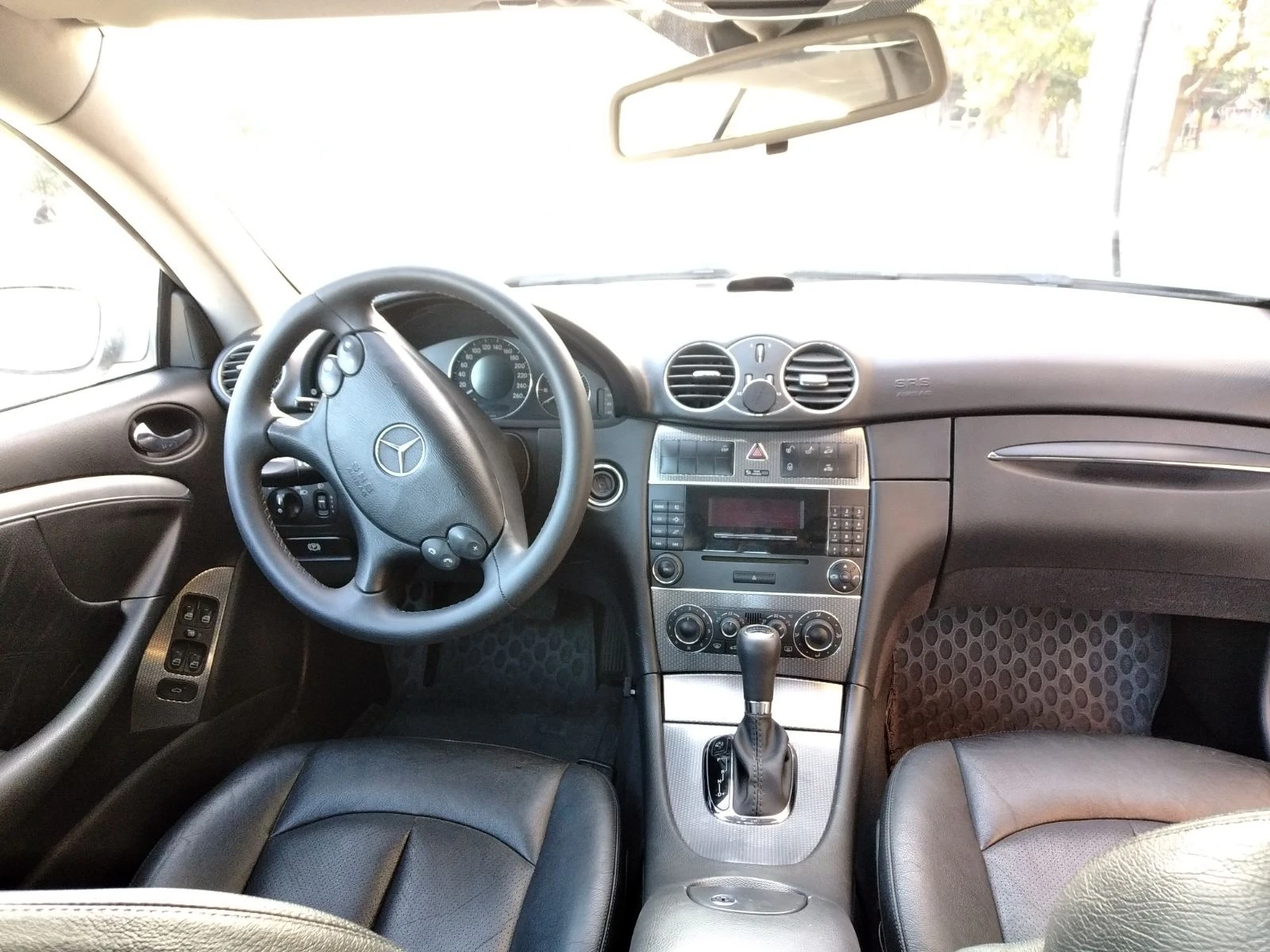 Mercedes-Benz CLK 320 LPG, снимка 5 - Автомобили и джипове - 55388704