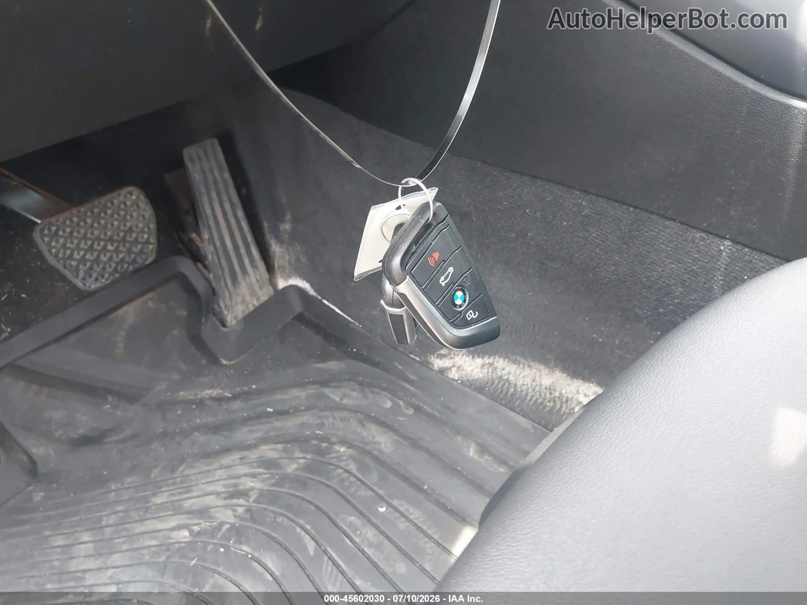 BMW 330 Xi* M-Pack* Distronic* Цена до БГ, снимка 8 - Автомобили и джипове - 55631340