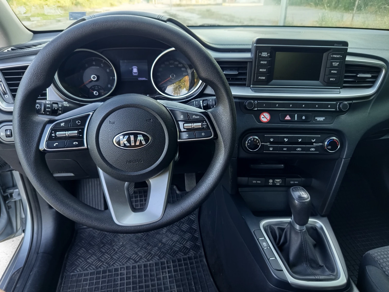 Kia Ceed 1.4/100кс.* * * , снимка 12 - Автомобили и джипове - 55677056