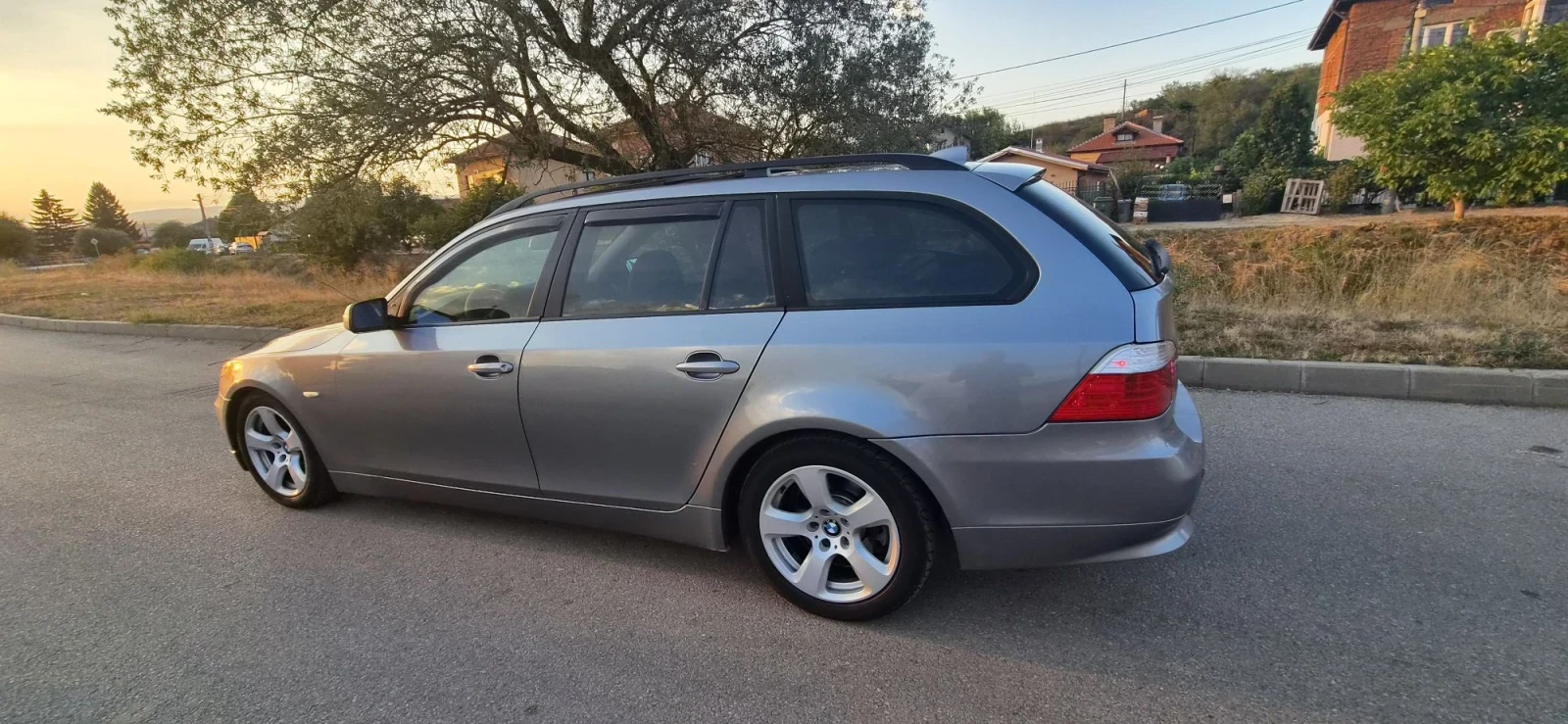 BMW 525 D 177k.c.  А/Т, снимка 6 - Автомобили и джипове - 55904611