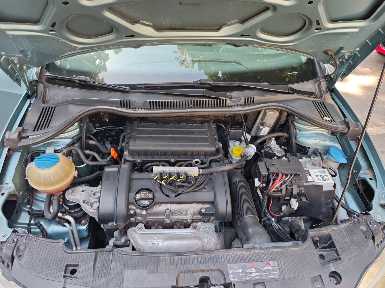Seat Ibiza 1.4 Газ * клима* , снимка 16 - Автомобили и джипове - 55806653