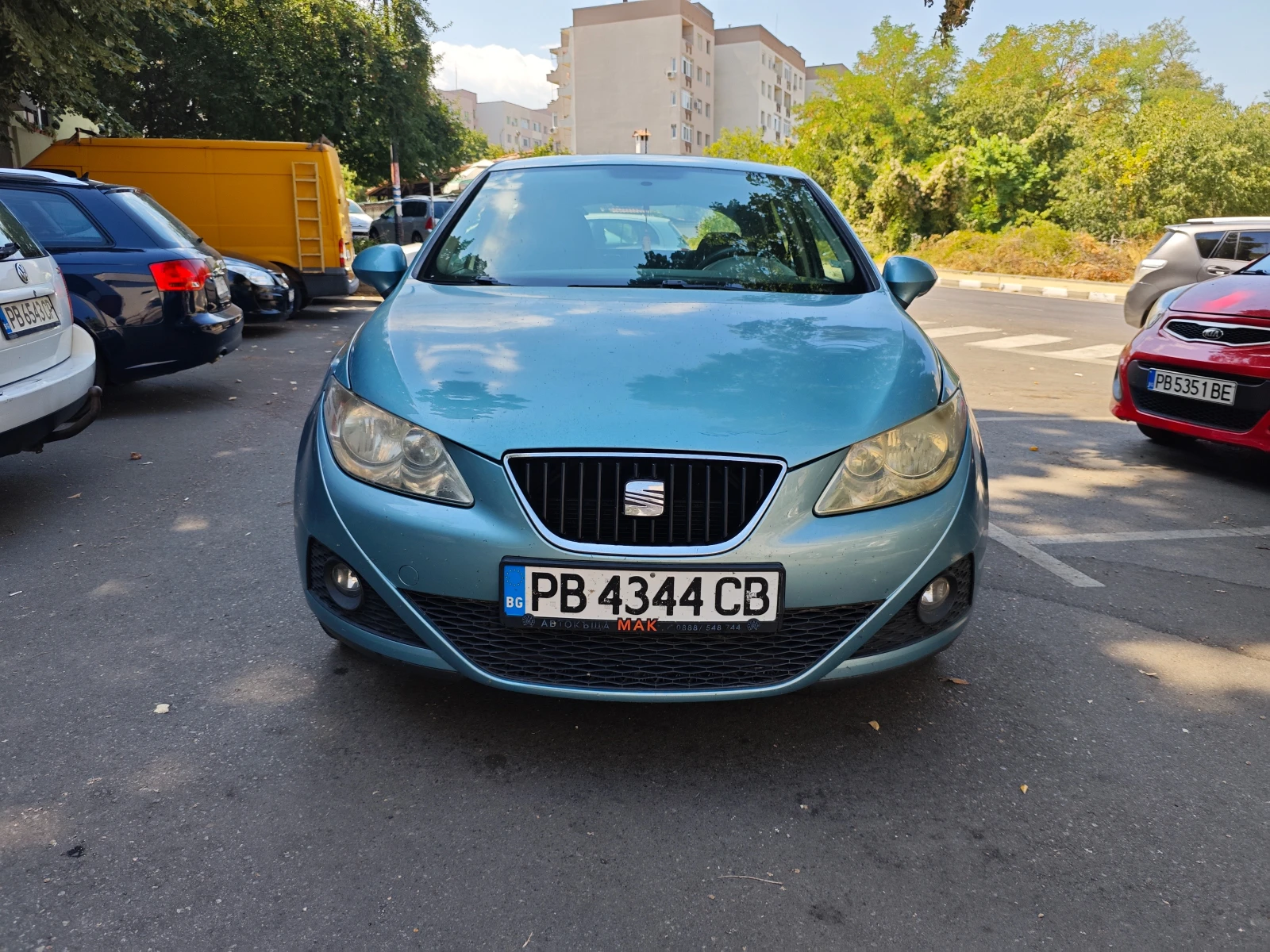 Seat Ibiza 1.4 Газ * клима* , снимка 2 - Автомобили и джипове - 55806653