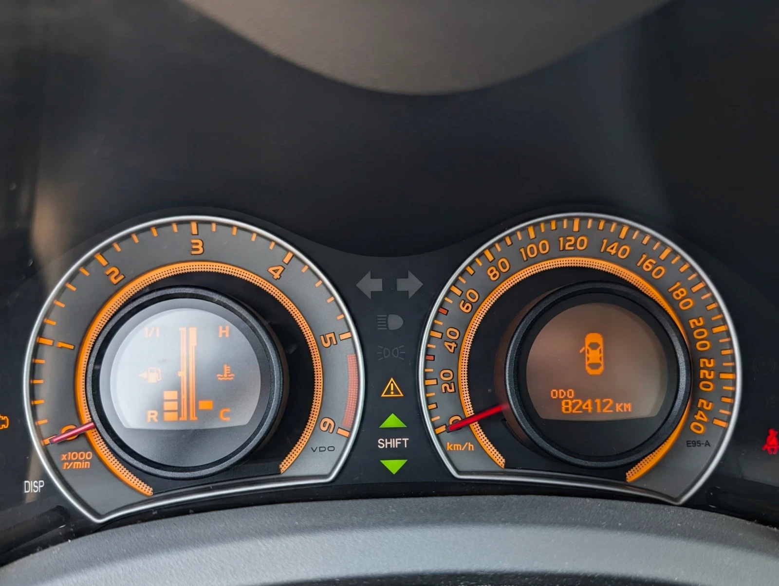 Toyota Auris 1.4 D4D 82412 km.  !!! , снимка 9 - Автомобили и джипове - 55930413