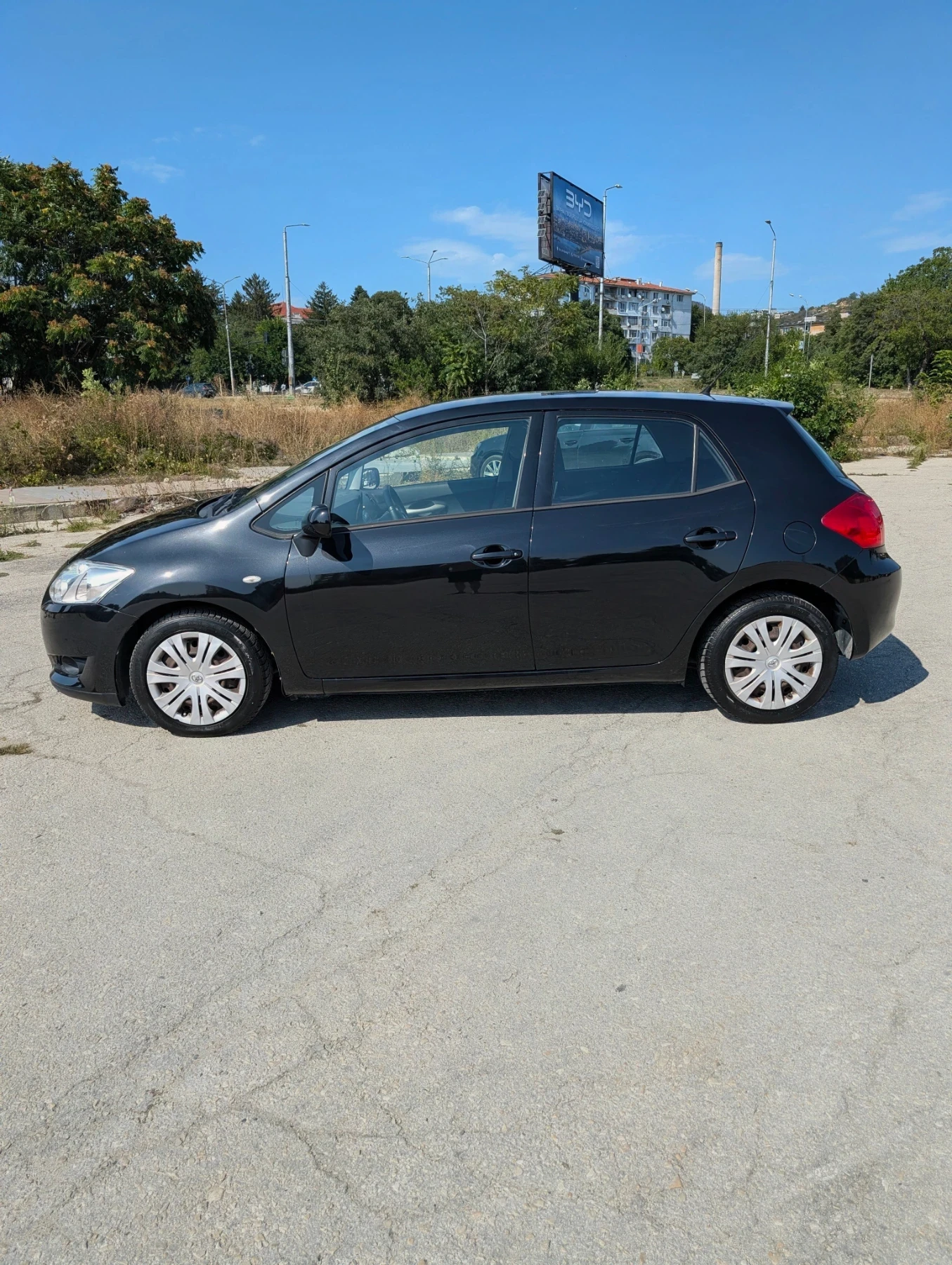 Toyota Auris 1.4 D4D 82412 km.  !!! , снимка 6 - Автомобили и джипове - 55930413