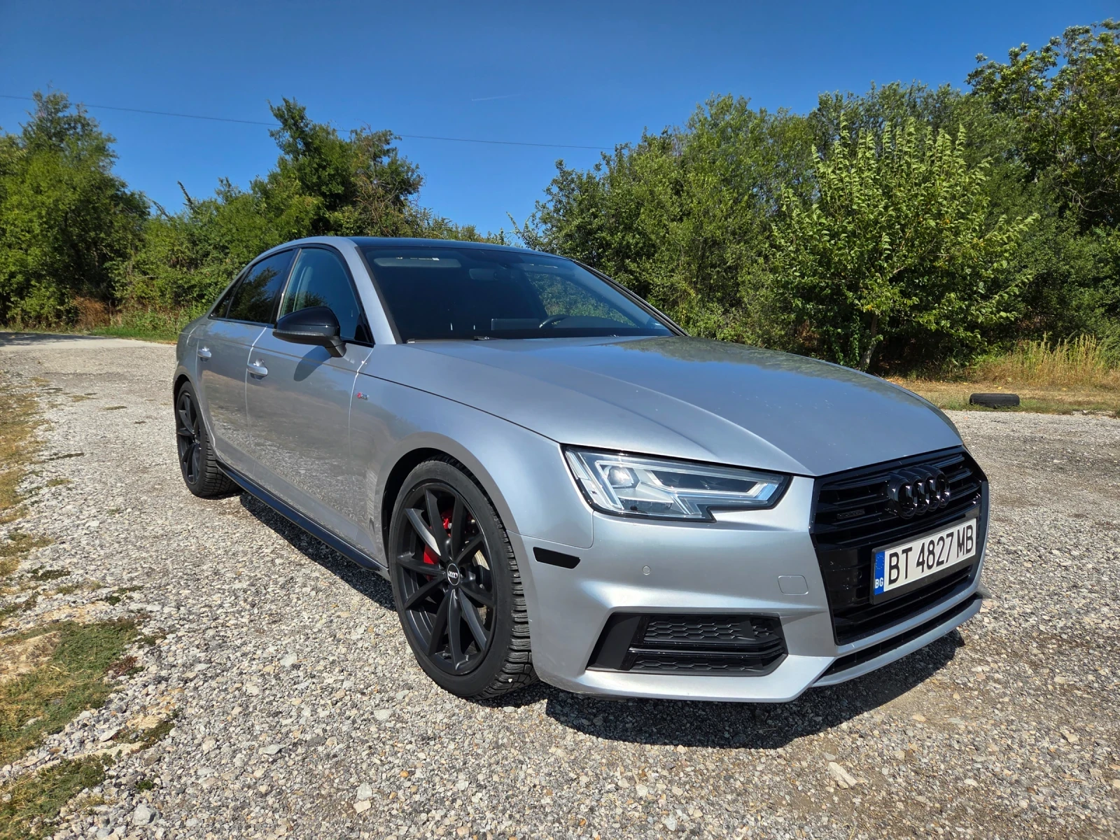 Audi A4 S-line quattro
