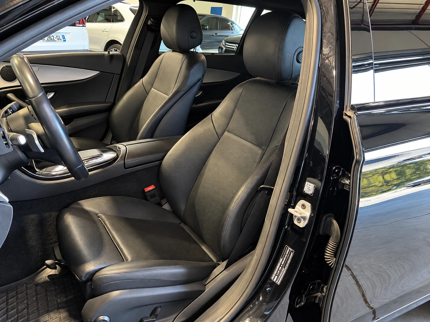 Mercedes-Benz E 220 Avantgarde FACELIFT  2021г. ГАРАНЦИЯ , снимка 5 - Автомобили и джипове - 56066855