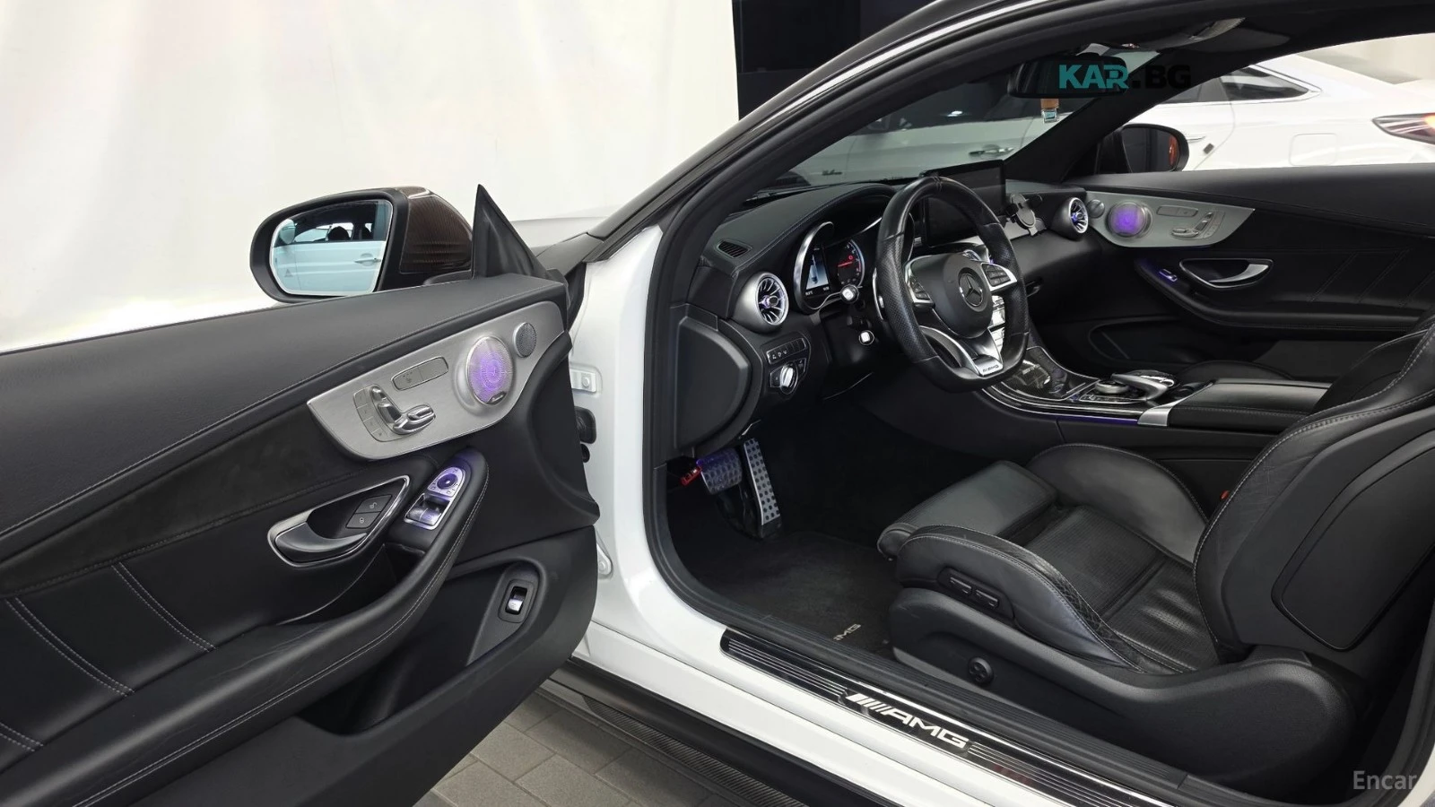 Mercedes-Benz C 63 AMG BURMESTER* ПОДГРЕВ* 360* КАМЕРА* ХЕДЪП* SUNROOF* , снимка 8 - Автомобили и джипове - 56102980