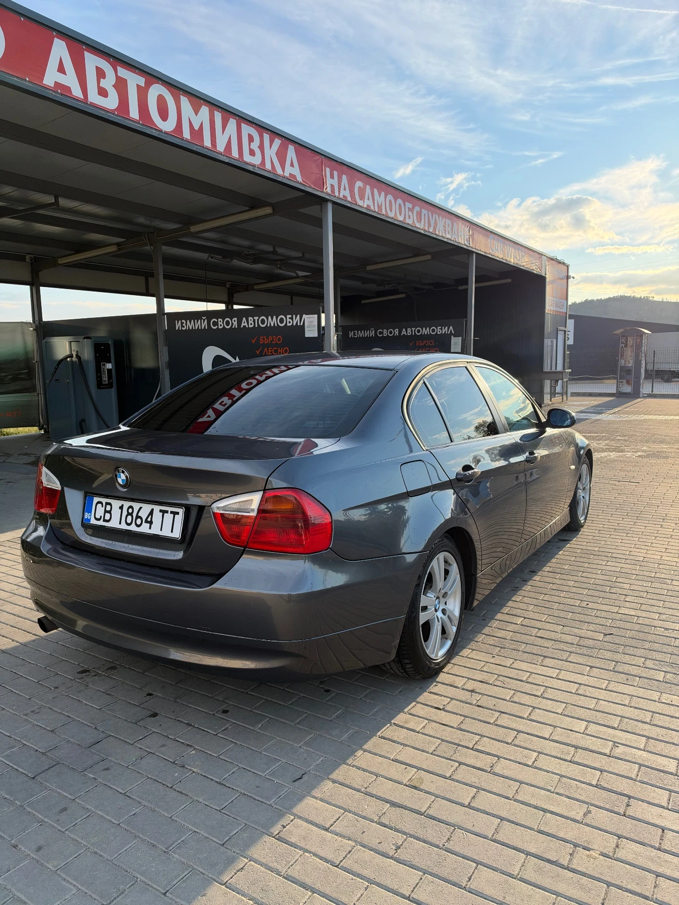 BMW 318, снимка 3 - Автомобили и джипове - 56585367