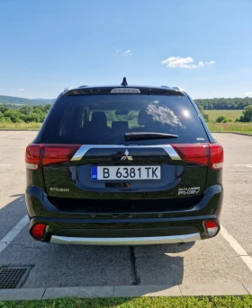 Mitsubishi Outlander PHEV 2016 facelift | обслужена | 360 | Rockford, снимка 3