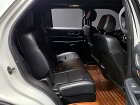 Ford Explorer 2.3 AWD, снимка 12