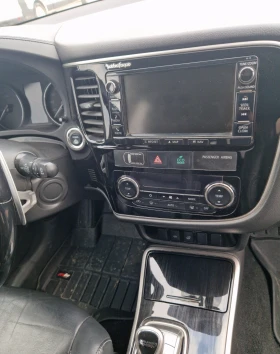 Mitsubishi Outlander PHEV 2016 | Реални км | Обслужена | 360  - 14900 € / 29141.87 лв. - 55545217 10
