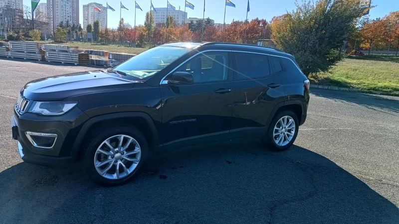 Jeep Compass 1.3i 150 4x2, снимка 6 - Автомобили и джипове - 47850792