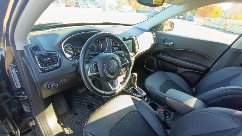 Jeep Compass 1.3i 150 4x2, снимка 7 - Автомобили и джипове - 47850792