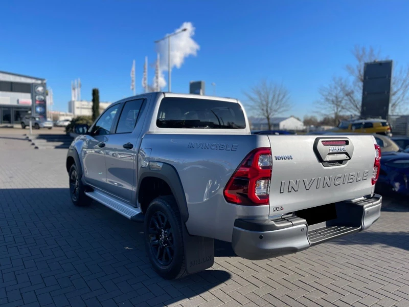 Toyota Hilux 2.8 D-4D/ INVINCIBLE/DOUBLE CAB/ JBL/ 360/ LED/, снимка 5 - Автомобили и джипове - 48522011