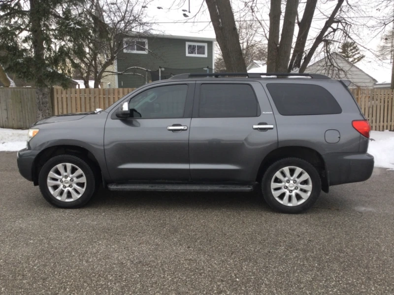 Toyota Sequoia * 4WD 4dr * Platinum, снимка 2 - Автомобили и джипове - 48912286