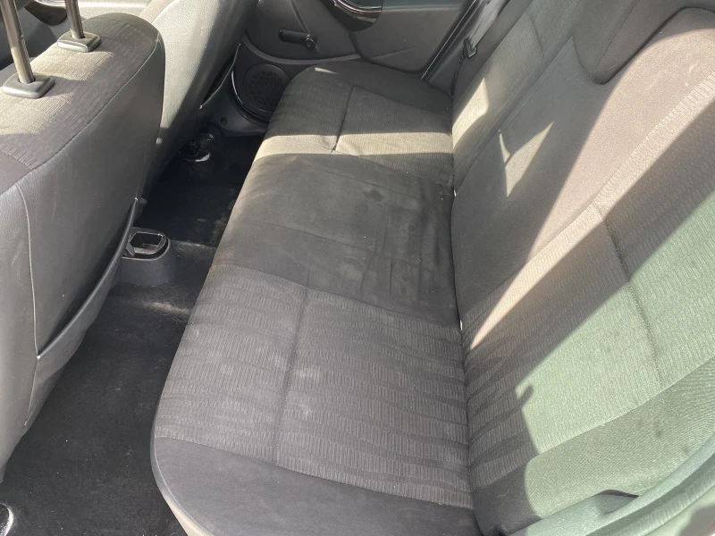 Dacia Duster 1.5 DCI, снимка 10 - Автомобили и джипове - 52622761