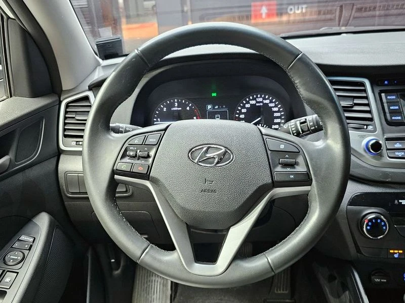 Hyundai Tucson Diesel 1.7 2WD| 115к.с.| ВКЛ.ТЕХНОТЕСТ, снимка 13 - Автомобили и джипове - 55293517