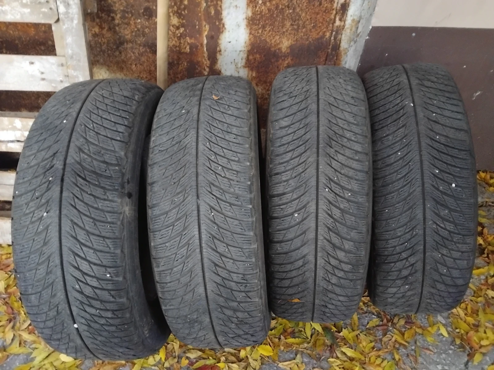 Hyundai Santa fe 4 Бр Гуми за 40лв 225/65/17, снимка 1